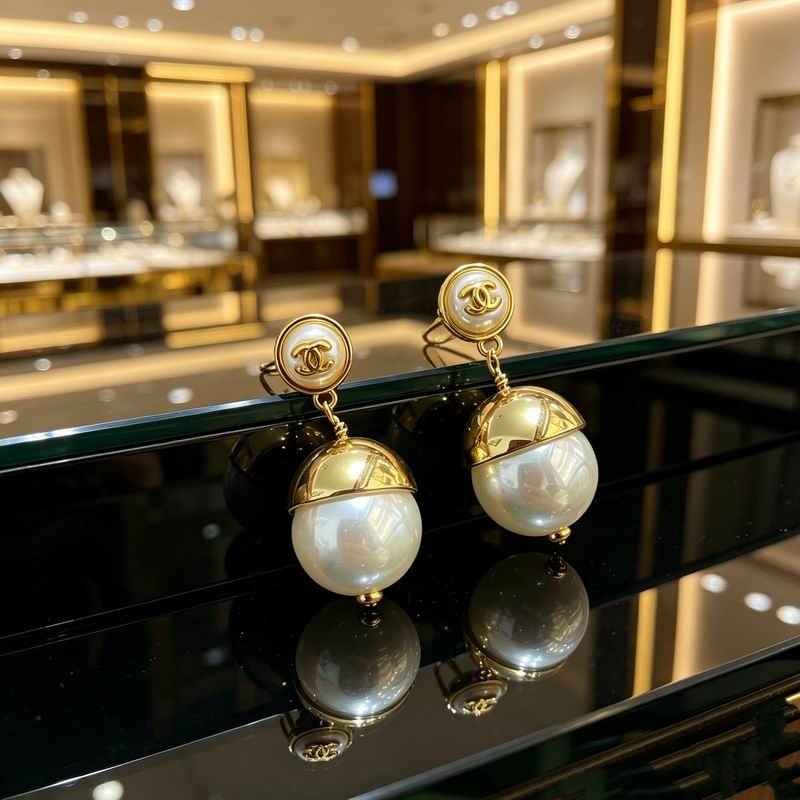 Chanel Earring 08yxs89